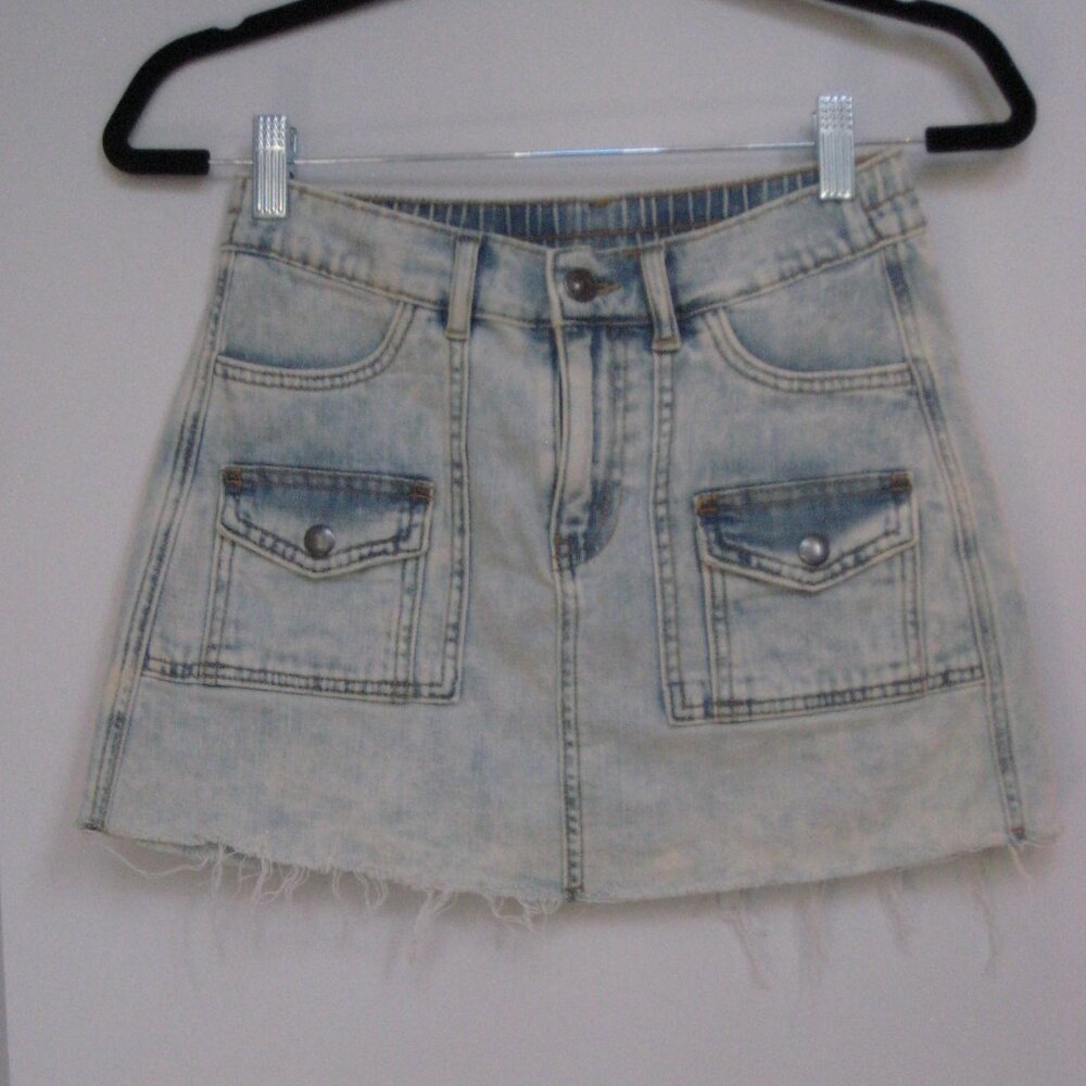 Aerie distressed hem jean skirt